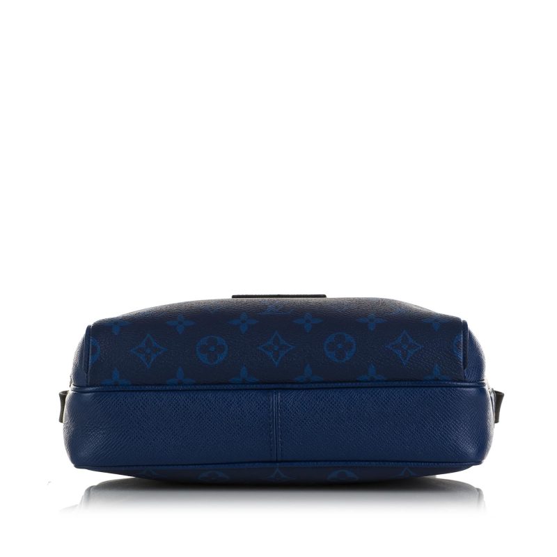 Louis Vuitton Monogram Taigarama Outdoor Messenger (SHG-3KVgCo) - Image 3