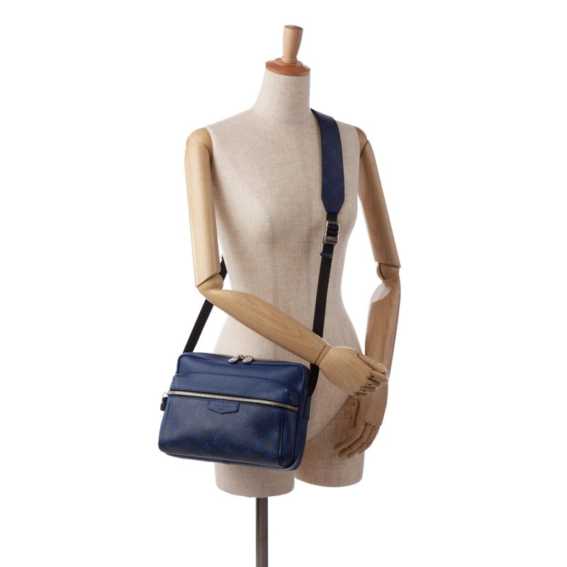 Louis Vuitton Monogram Taigarama Outdoor Messenger (SHG-3KVgCo) - Image 4