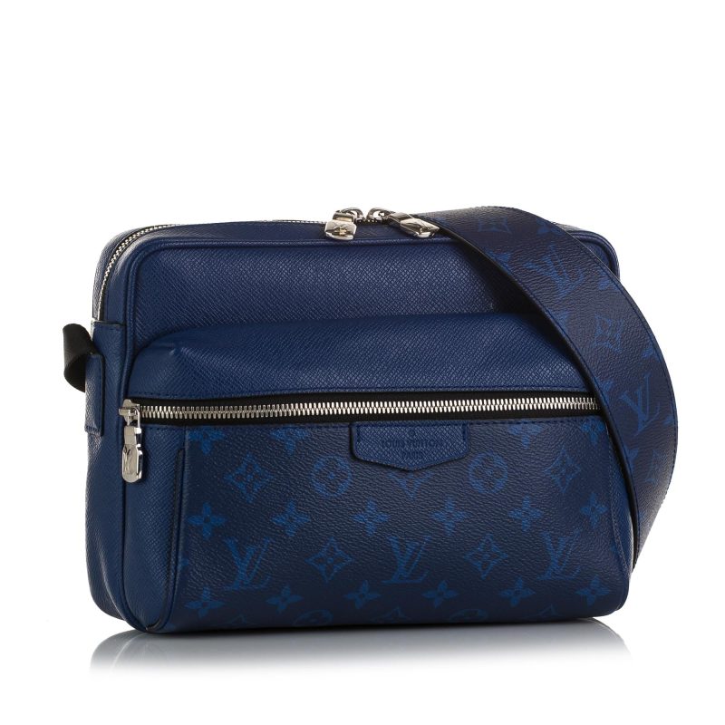 Louis Vuitton Monogram Taigarama Outdoor Messenger (SHG-3KVgCo)