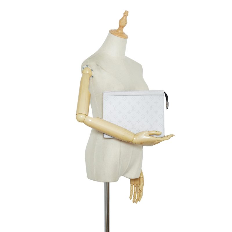 Louis Vuitton Monogram Taigarama Pochette Voyage MM (SHG-XGxVo6) - Image 4