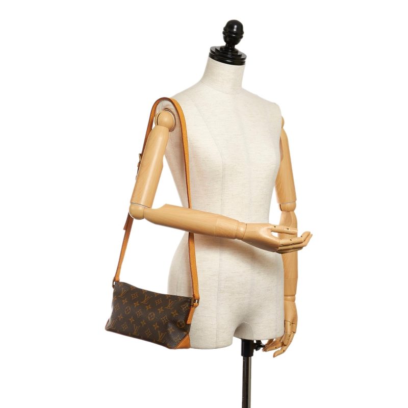 Louis Vuitton Monogram Trotteur (SHG-34035) - Image 4