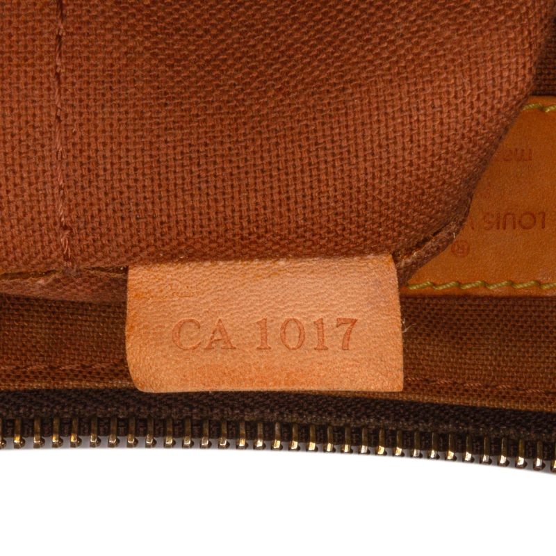 Louis Vuitton Monogram Tulum GM (SHG-OiL40M) - Image 8