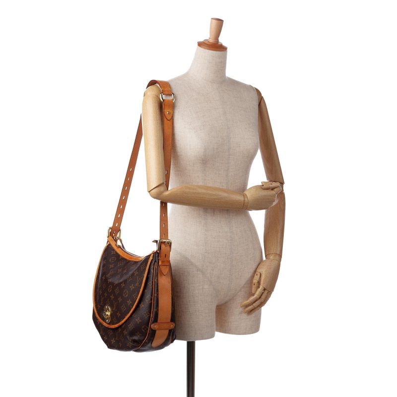Louis Vuitton Monogram Tulum GM (SHG-OiL40M) - Image 4