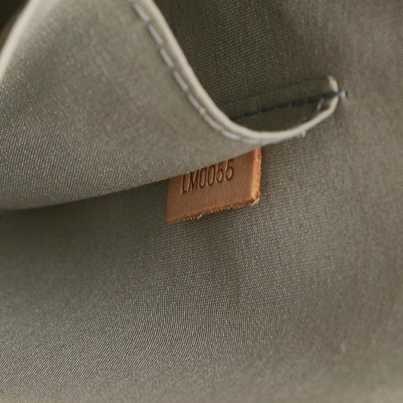 Louis Vuitton Monogram Vernis Maple Drive (SHG-35198) - Image 7