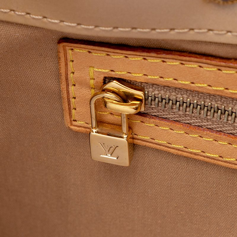 Louis Vuitton Monogram Vernis Reade PM Tote (SHF-21269) - Image 8