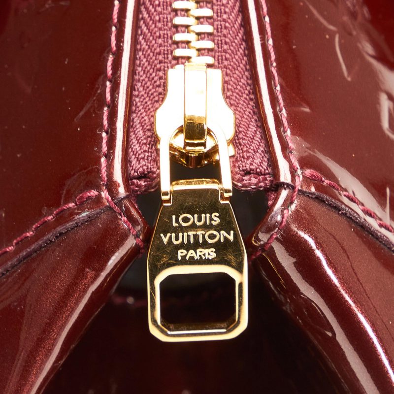 Louis Vuitton Monogram Vernis Sherwood PM (SHG-ODJJ2T) - Image 8