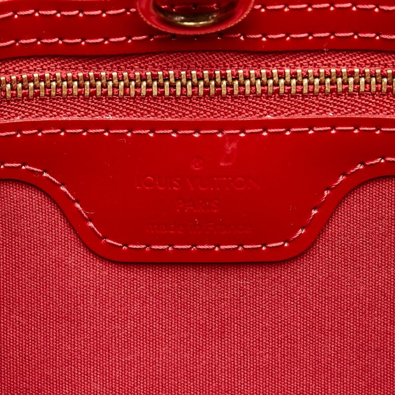 Louis Vuitton Monogram Vernis Wilshire PM (SHG-8Bm3Qz) - Image 6