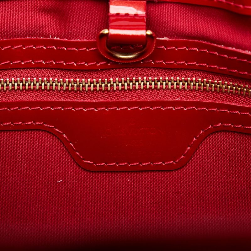 Louis Vuitton Monogram Vernis Wilshire PM (SHG-a7HjnB) - Image 6