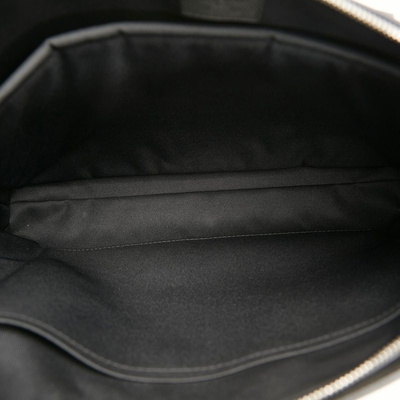 Louis Vuitton Taiga Anton Briefcase (SHG-QDJcXn) - Image 5
