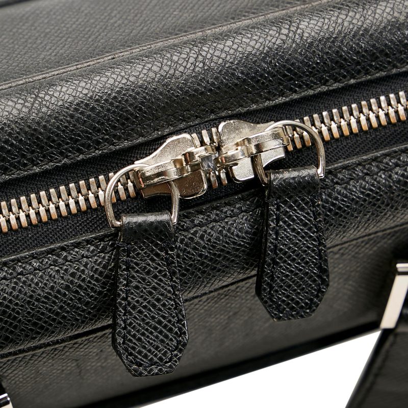 Louis Vuitton Taiga Igor Briefcase (SHG-35204) - Image 9