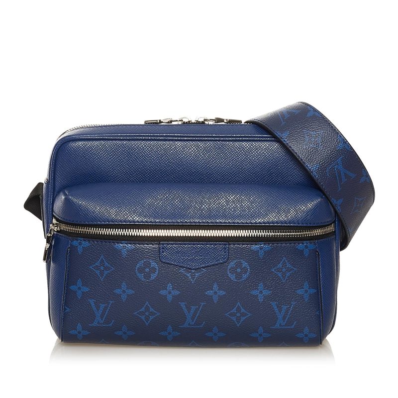 Louis Vuitton Taigarama Outdoor Messenger (SHG-37277) - Image 9