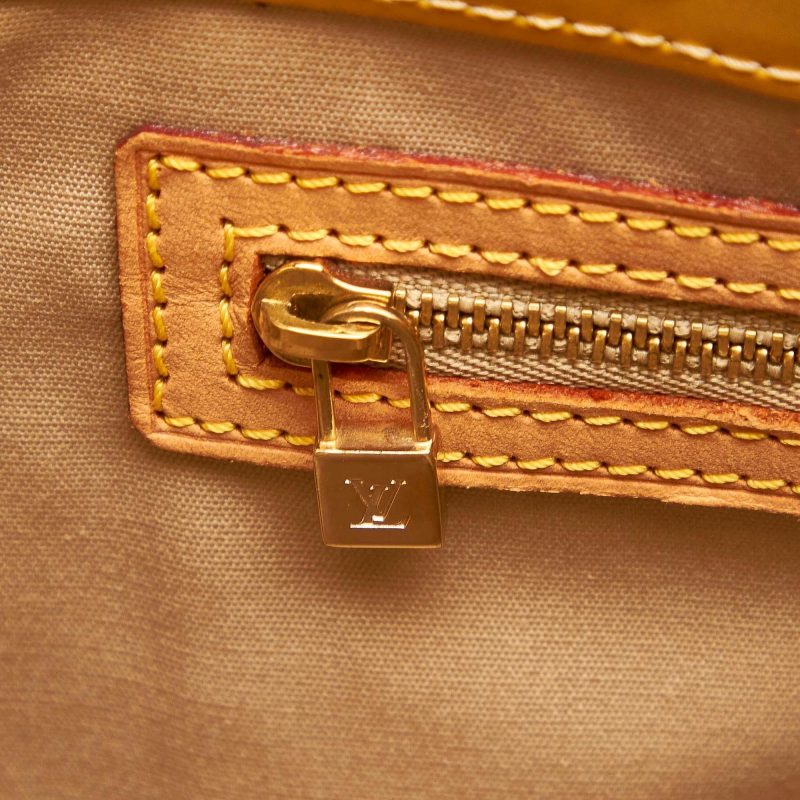 Louis Vuitton Vernis Reade MM (SHG-34331) - Image 8