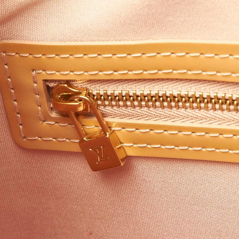 Louis Vuitton Vernis Wilshire PM (SHG-32142) - Image 8