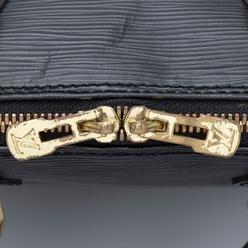Louis Vuitton Vintage Epi Leather Alma PM Satchel (SHF-d8E4zg) - Image 9