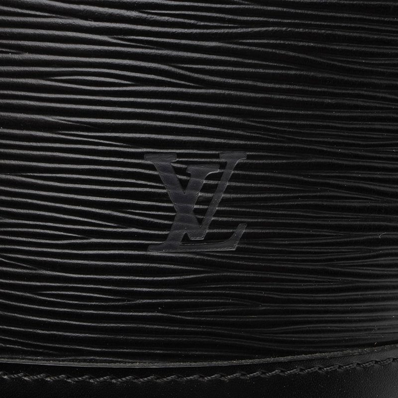 Louis Vuitton Vintage Epi Leather Cluny Shoulder Bag (SHF-d5Ik95) - Image 9