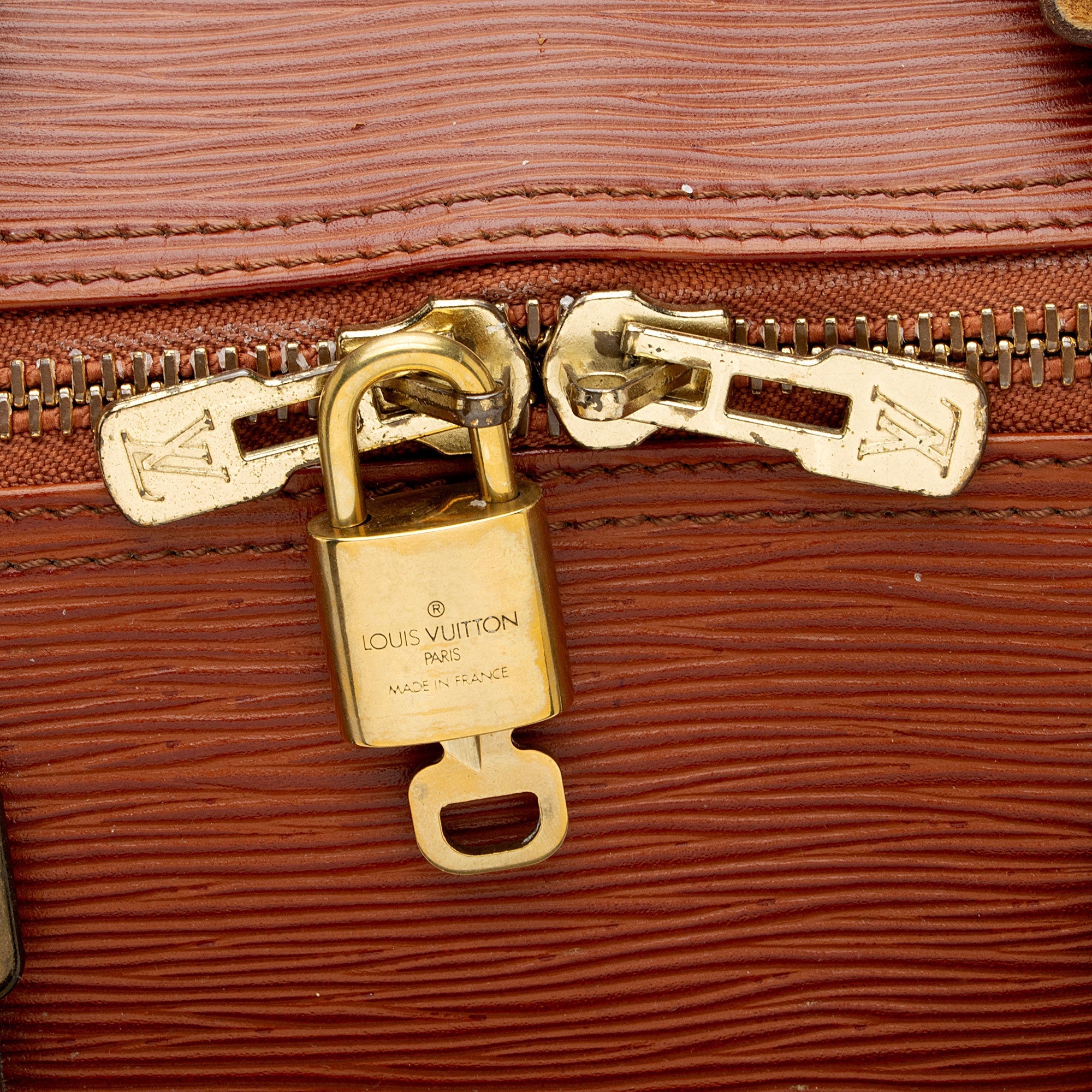 Louis Vuitton Vintage Epi Leather Keepall 50 Duffle Bag (SHF-QjiRs7) - Image 8