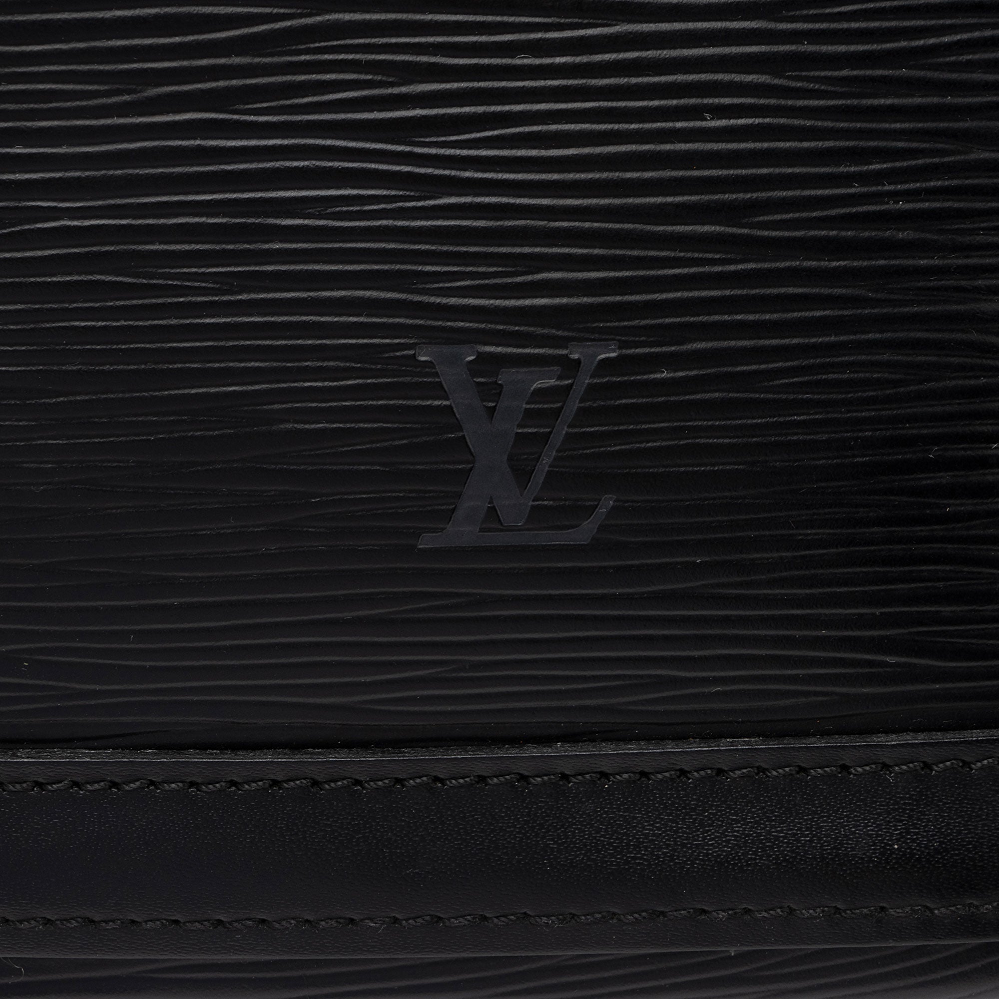 Louis Vuitton Vintage Epi Leather Lussac Tote (SHF-AsaQmr) - Image 8