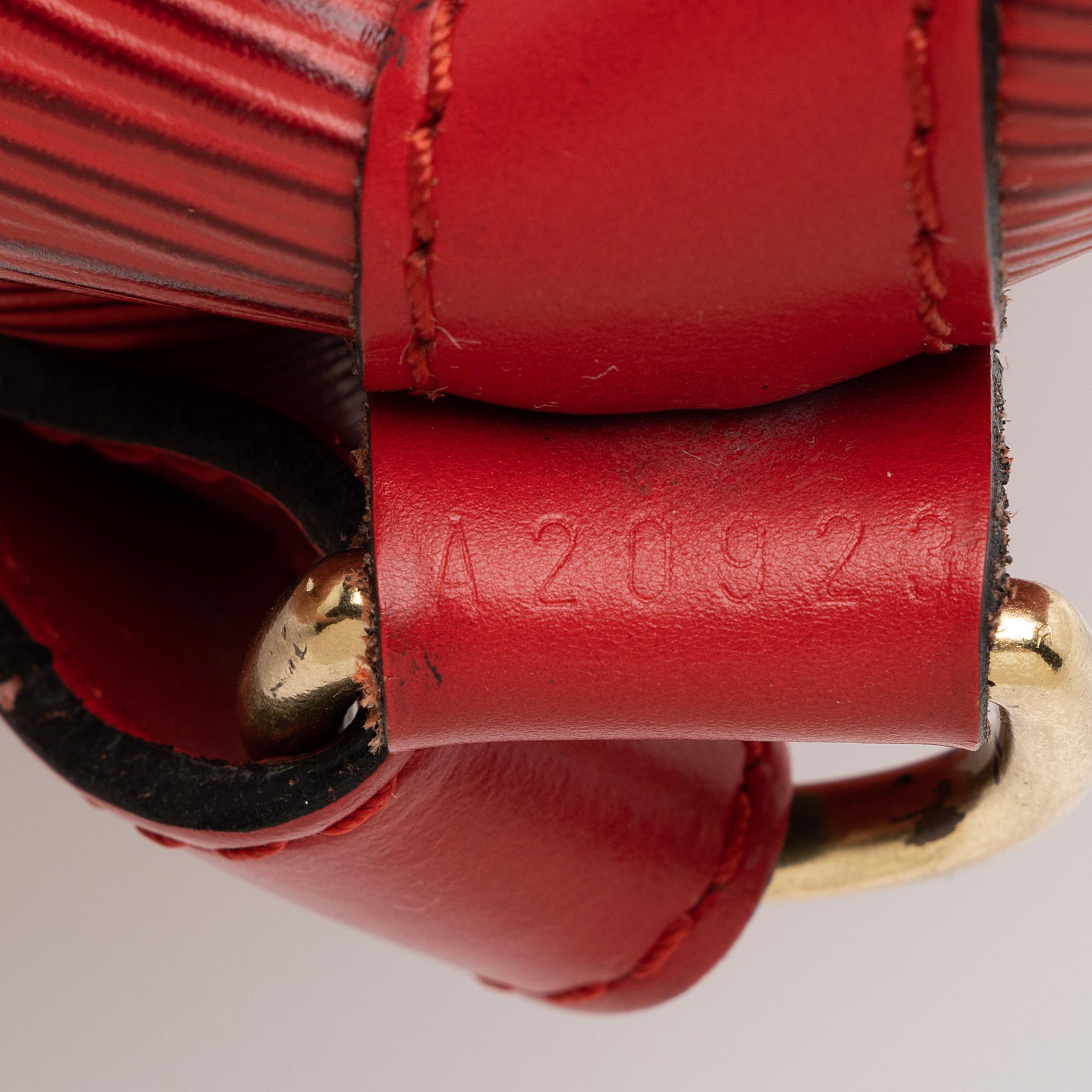 Louis Vuitton Vintage Epi Leather Petit Noe Shoulder Bag (SHF-e5Ys4C) - Image 5