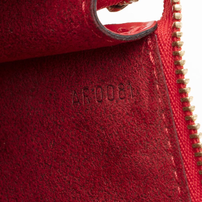Louis Vuitton Vintage Epi Leather Pochette Accessoires (SHF-19220) - Image 5