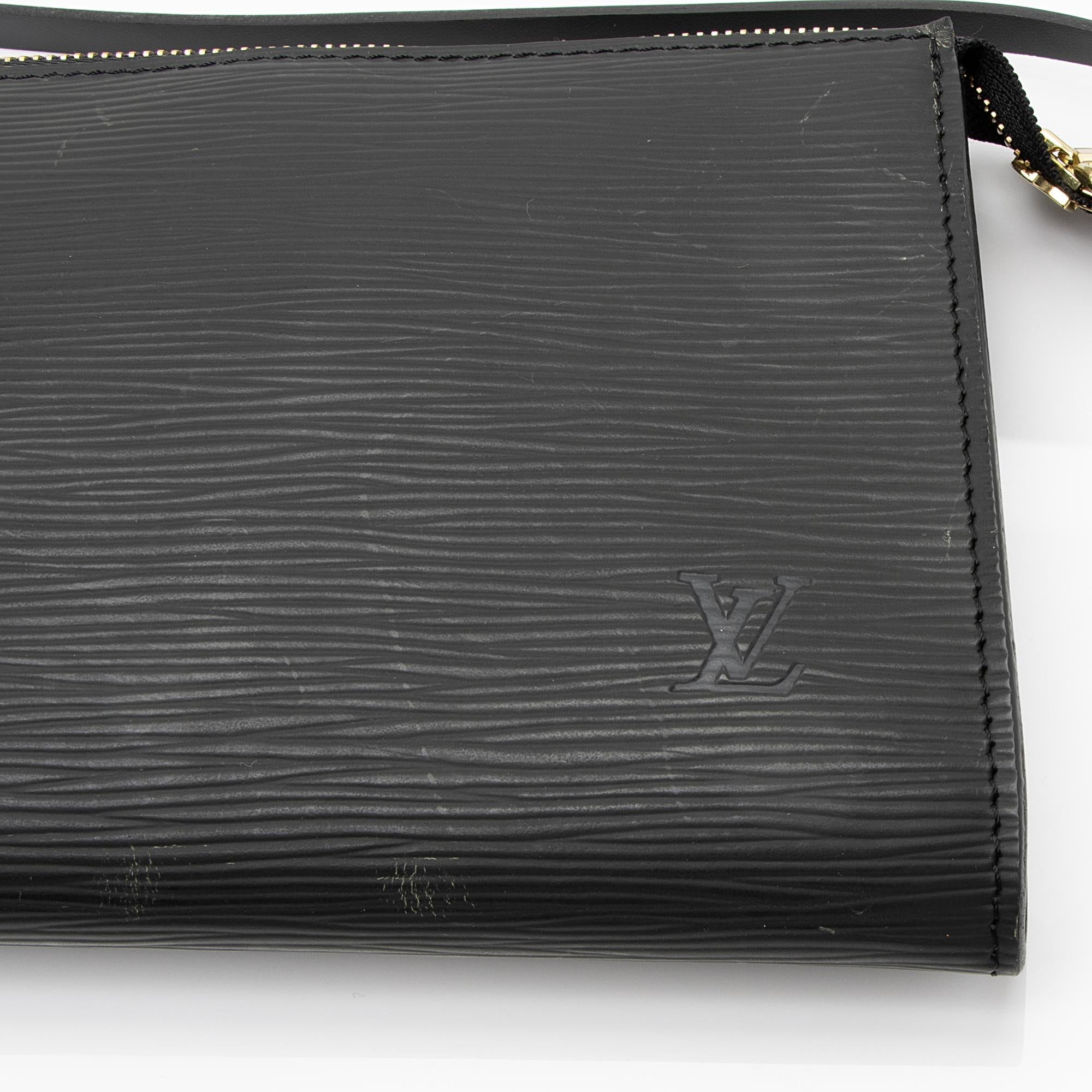 Louis Vuitton Vintage Epi Leather Pochette Accessoires (SHF-23066) - Image 9