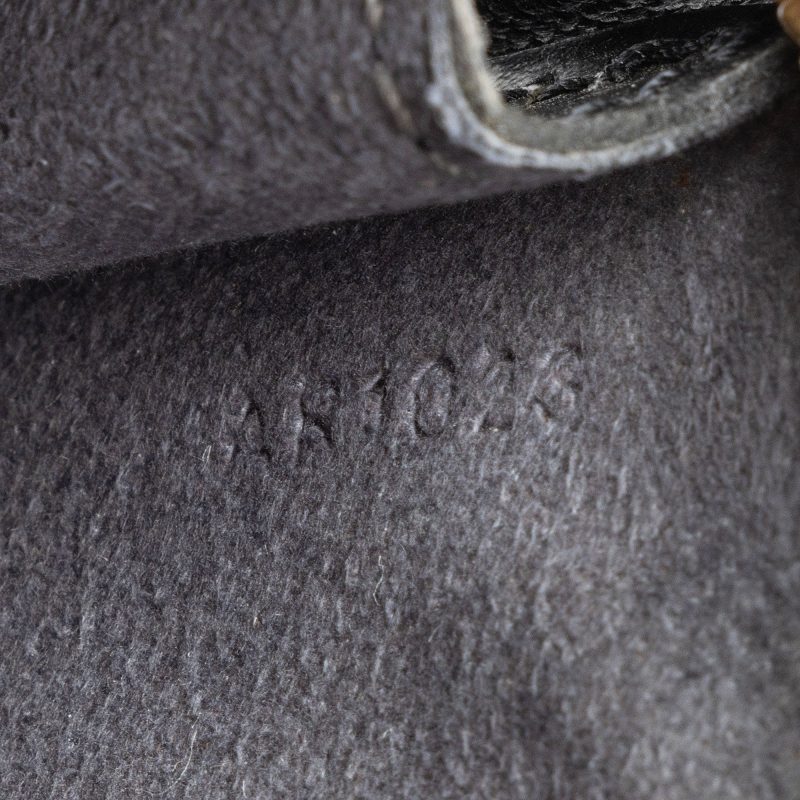 Louis Vuitton Vintage Epi Leather Pochette Accessoires - Image 5
