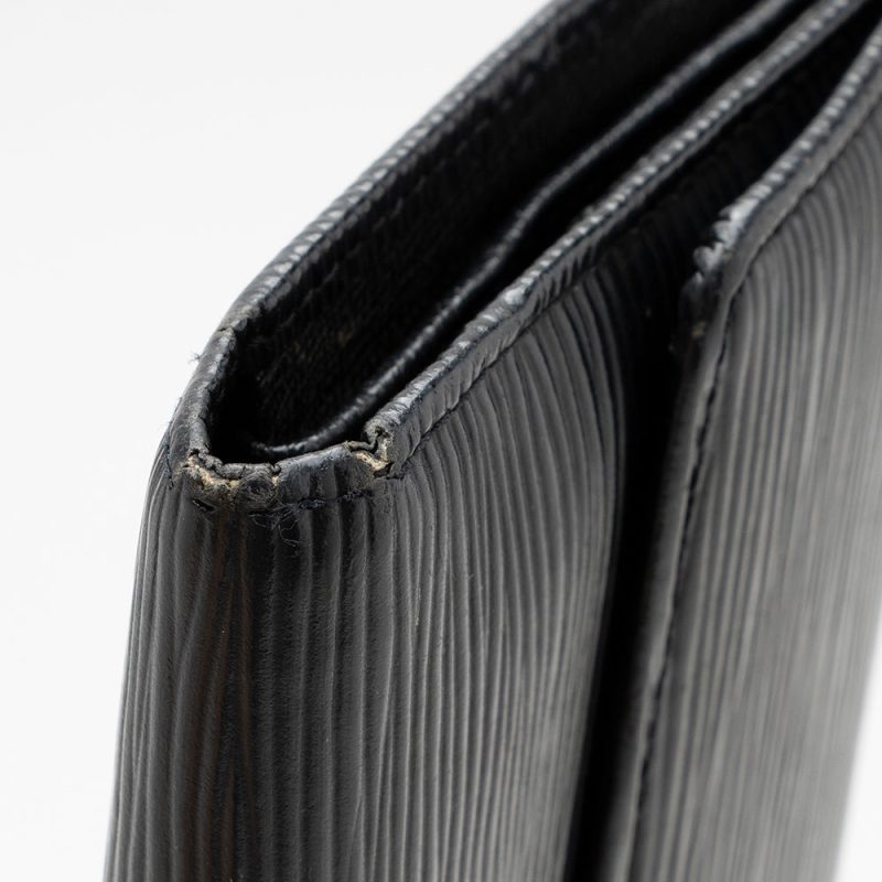 Louis Vuitton Vintage Epi Leather Porte Tresor International Wallet - FINAL SALE (SHF-15360) - Image 7