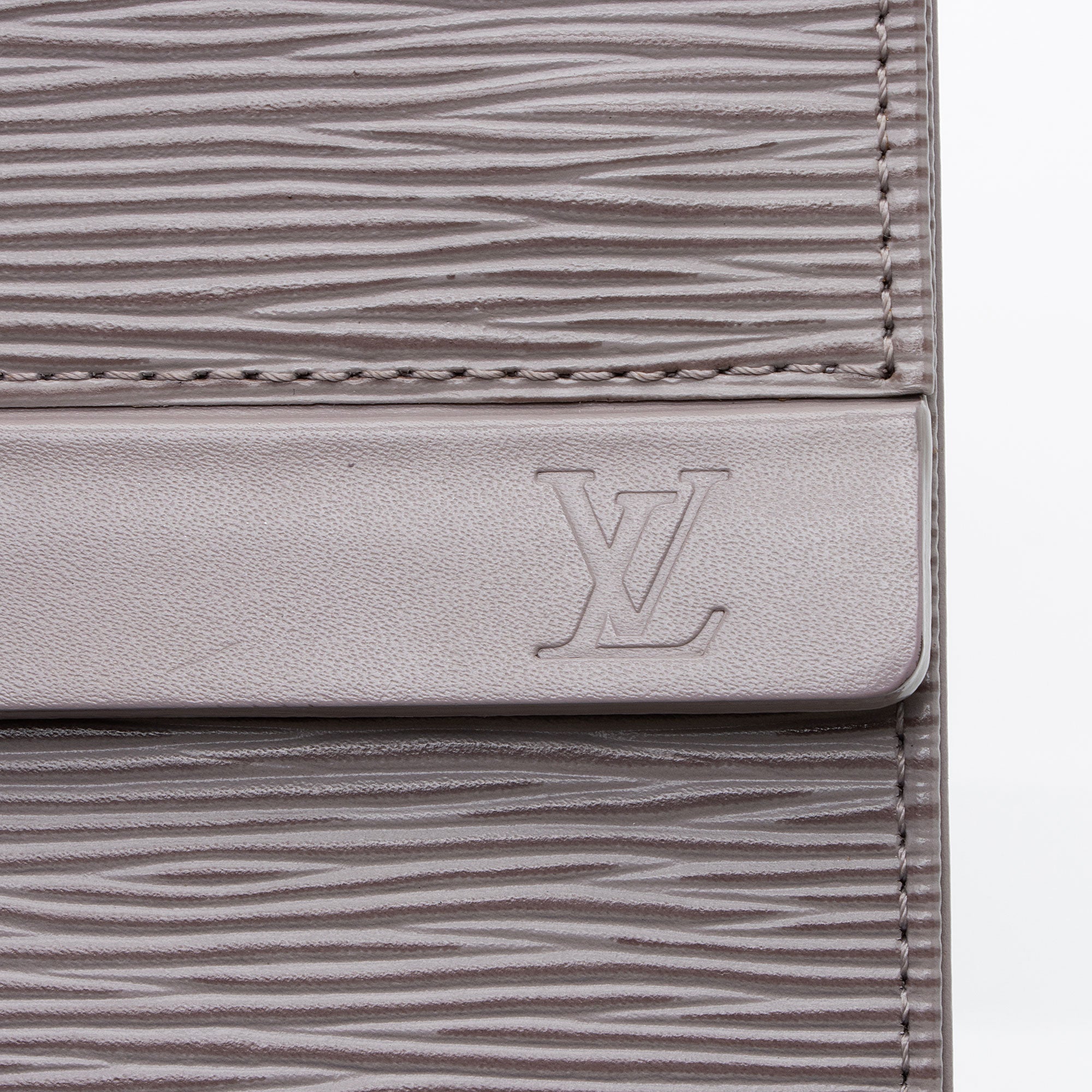 Louis Vuitton Vintage Epi Leather Ramatuelle Shoulder Bag (SHF-eP03uT) - Image 8