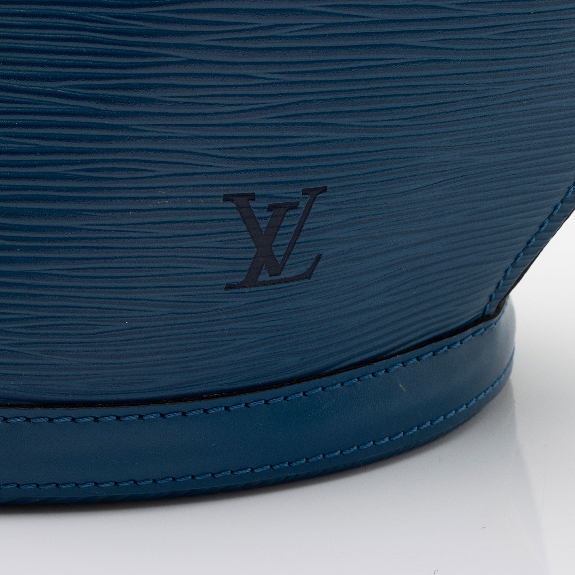 Louis Vuitton Vintage Epi Leather St. Jacques GM Shoulder Bag (SHF-gtFoLI) - Image 8