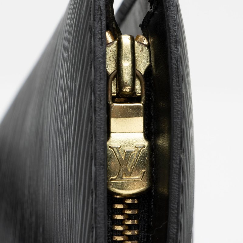 Louis Vuitton Vintage Epi Leather St. Jacques PM Shoulder Bag (SHF-23843) - Image 9
