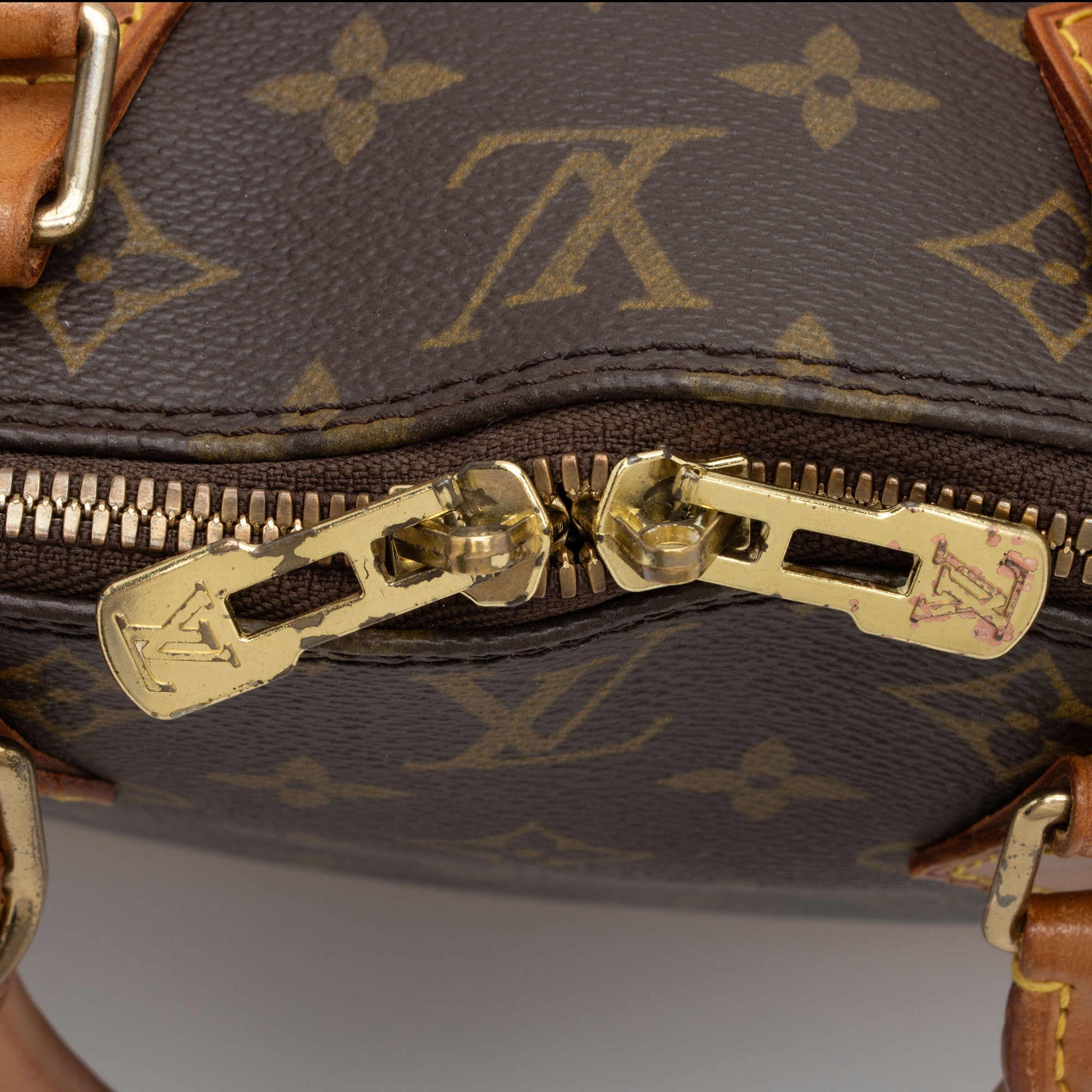 Louis Vuitton Vintage Monogram Canvas Alma PM Satchel (SHF-C21L7o) - Image 8