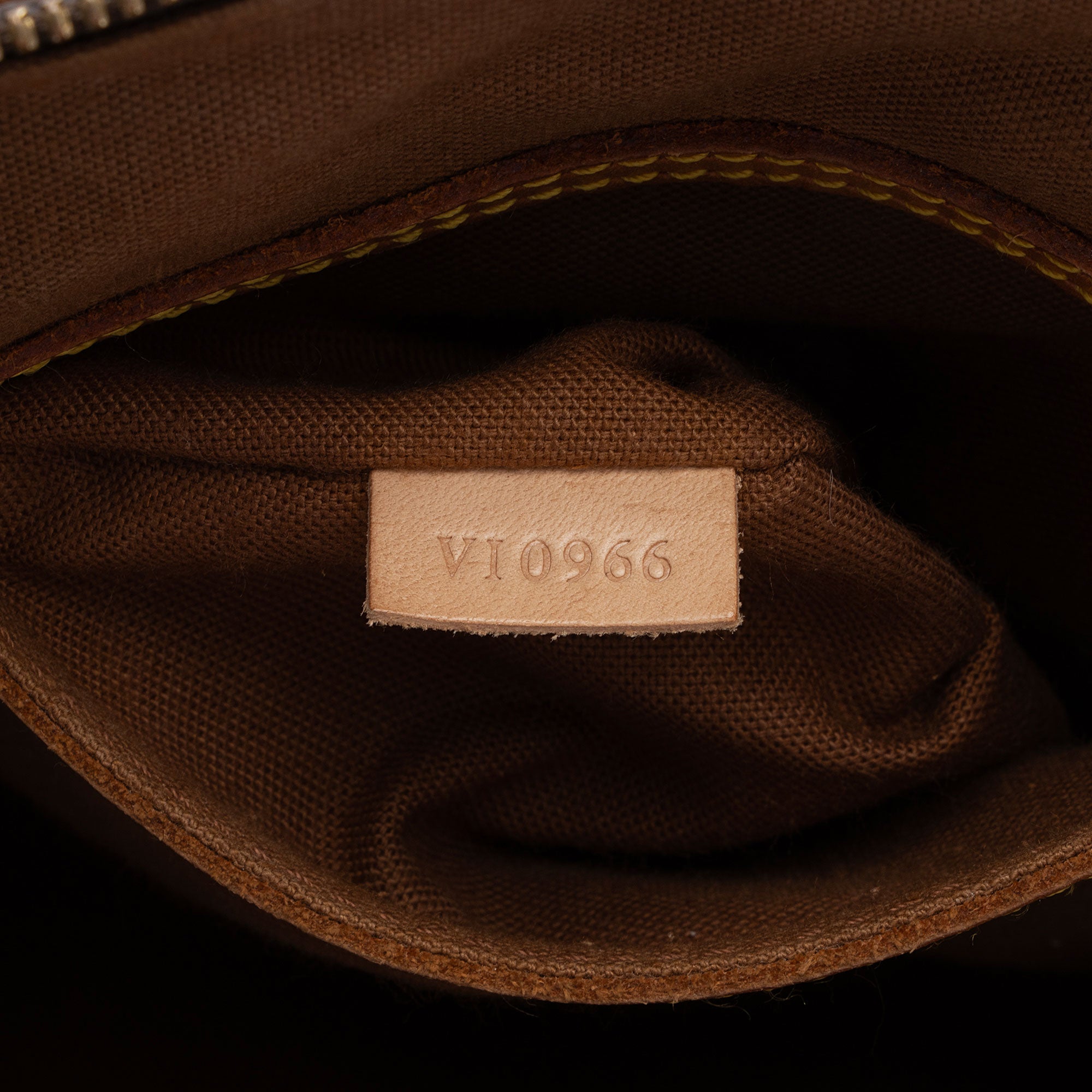 Louis Vuitton Vintage Monogram Canvas Alma PM Satchel (SHF-C21L7o) - Image 5