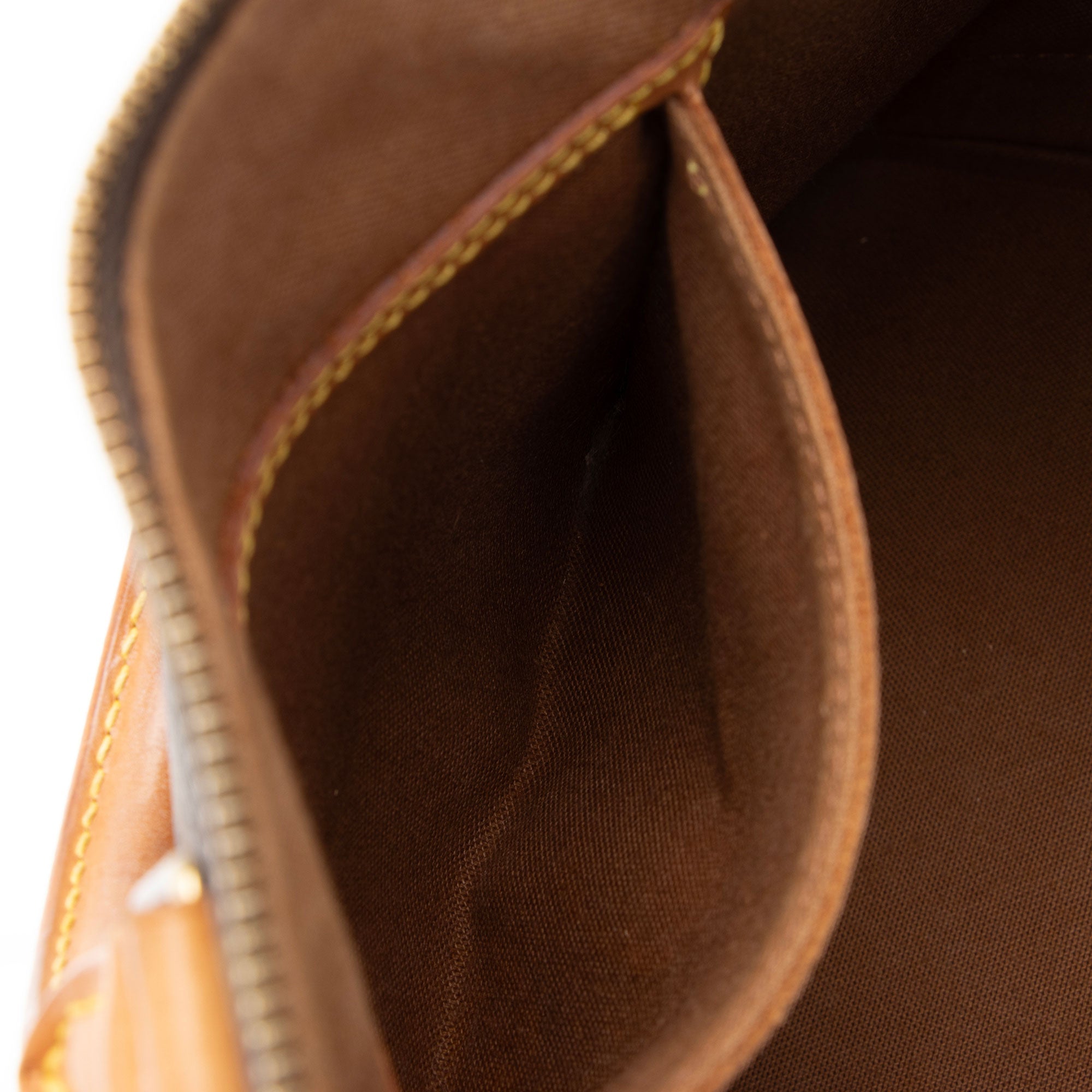 Louis Vuitton Vintage Monogram Canvas Alma PM Satchel (SHF-C21L7o) - Image 10