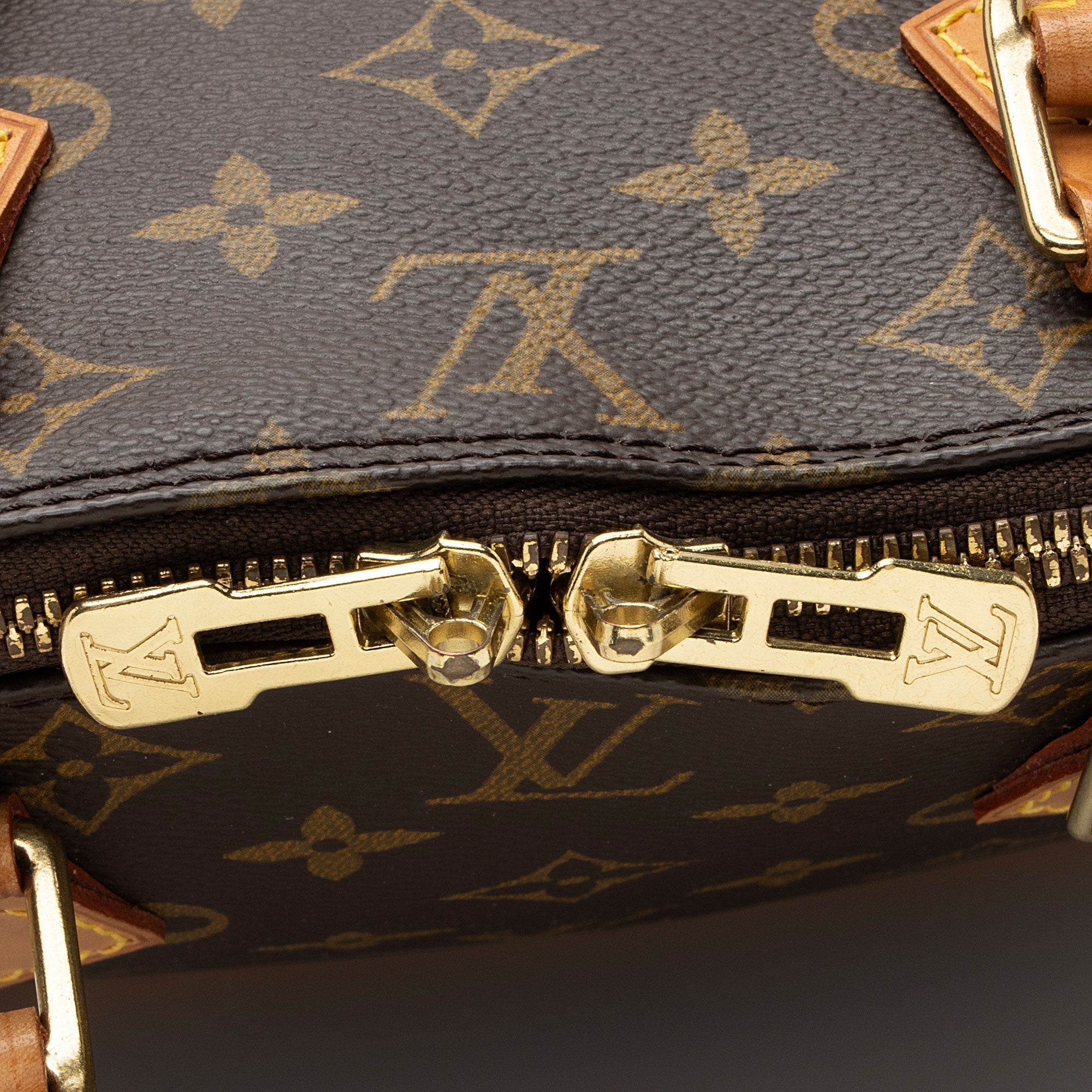 Louis Vuitton Vintage Monogram Canvas Alma PM Satchel (SHF-FlRNpk) - Image 8