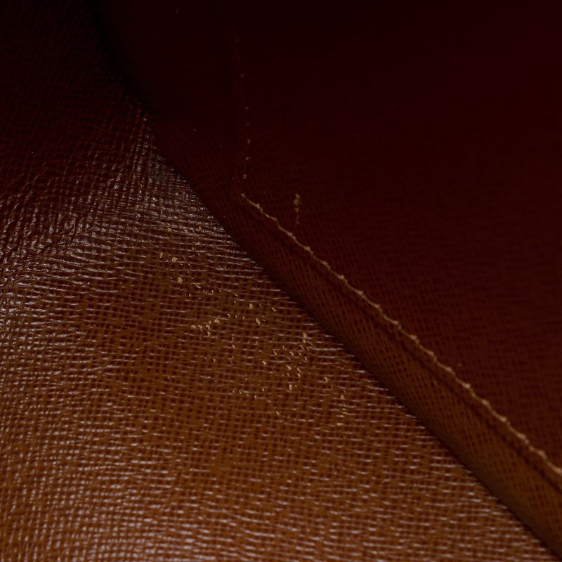 Louis Vuitton Vintage Monogram Canvas Cite MM Shoulder Bag (SHF-rVfRsp) - Image 9