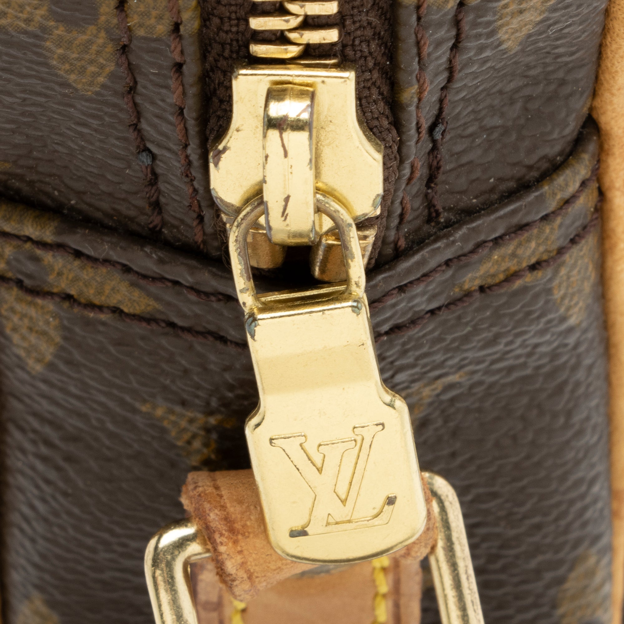 Louis Vuitton Vintage Monogram Canvas Danube Shoulder Bag (SHF-23753) - Image 8