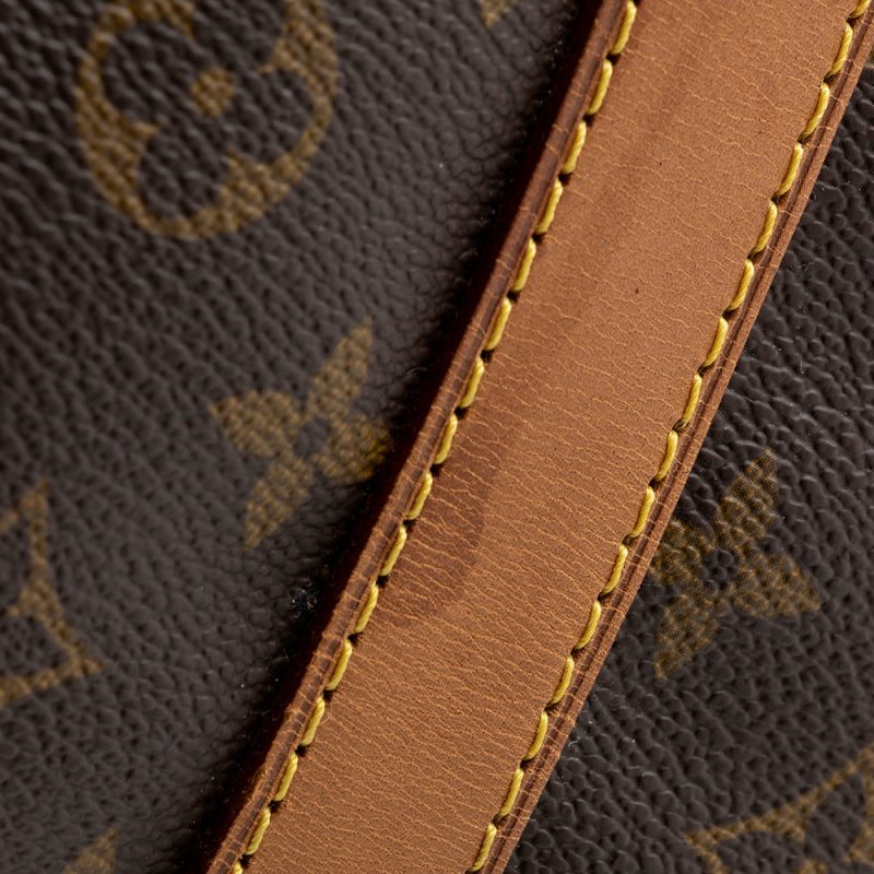 Louis Vuitton Vintage Monogram Canvas Keepall Bandouliere 55 Duffel Bag (SHF-21498) - Image 9