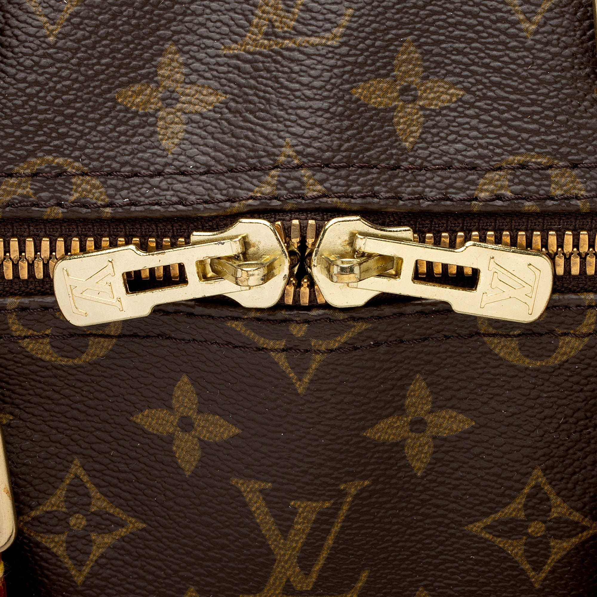 Louis Vuitton Vintage Monogram Canvas Keepall Bandouliere 55 Duffle Bag (SHF-KRqlod) - Image 9