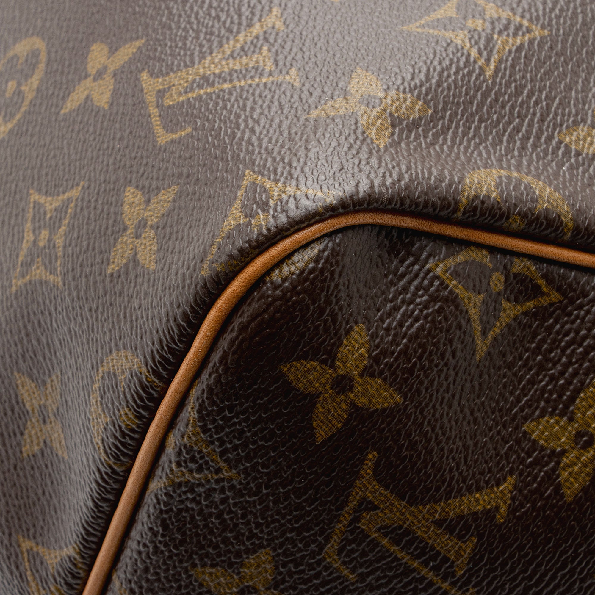 Louis Vuitton Vintage Monogram Canvas Keepall Bandouliere 55 Duffle Bag (SHF-KRqlod) - Image 10
