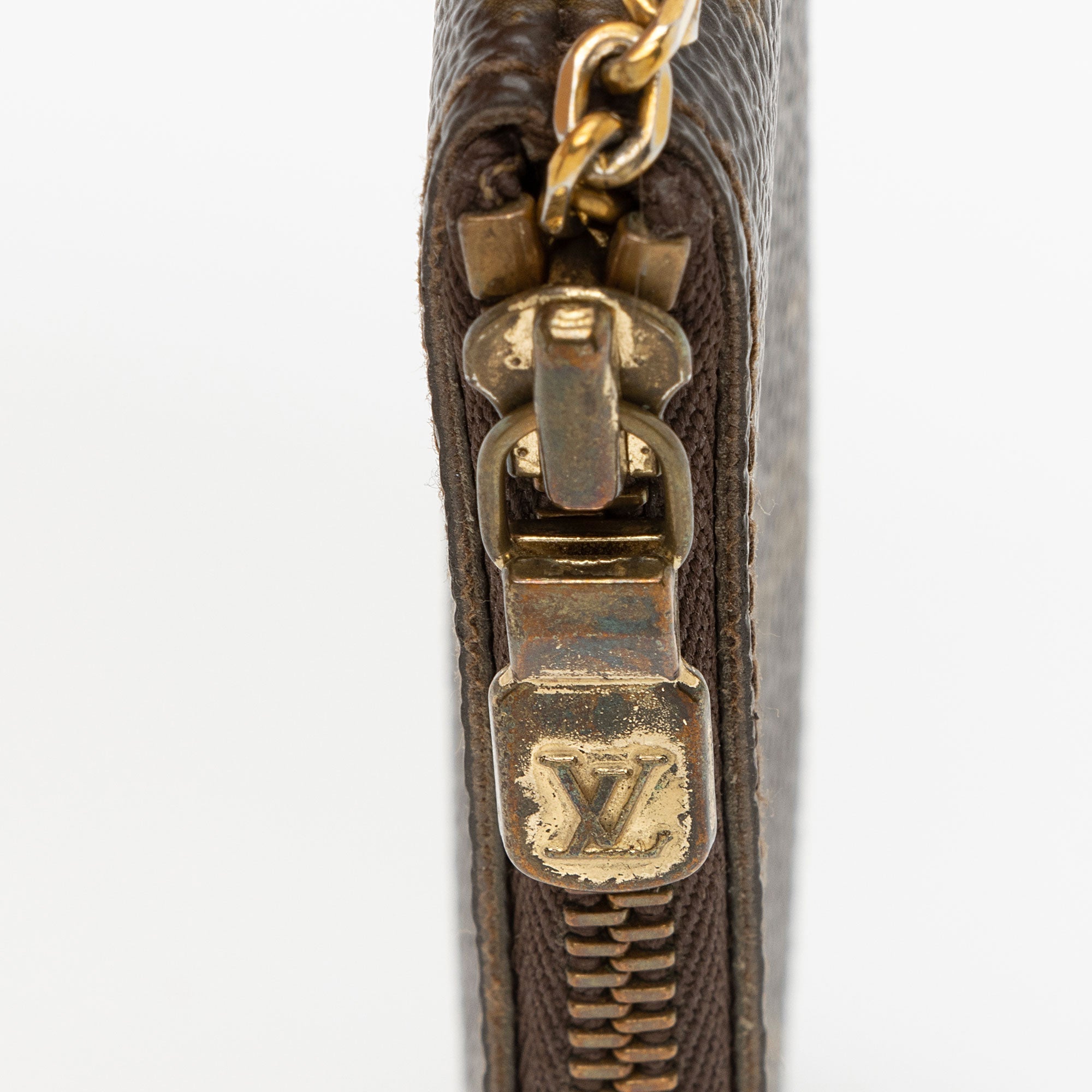Louis Vuitton Vintage Monogram Canvas Key Pouch (SHF-to6iDK) - Image 6