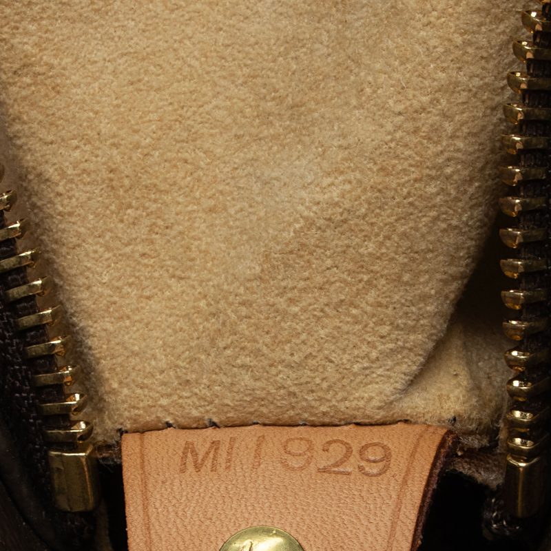 Louis Vuitton Vintage Monogram Canvas Looping GM Shoulder Bag (SHF-SXxZIg) - Image 5