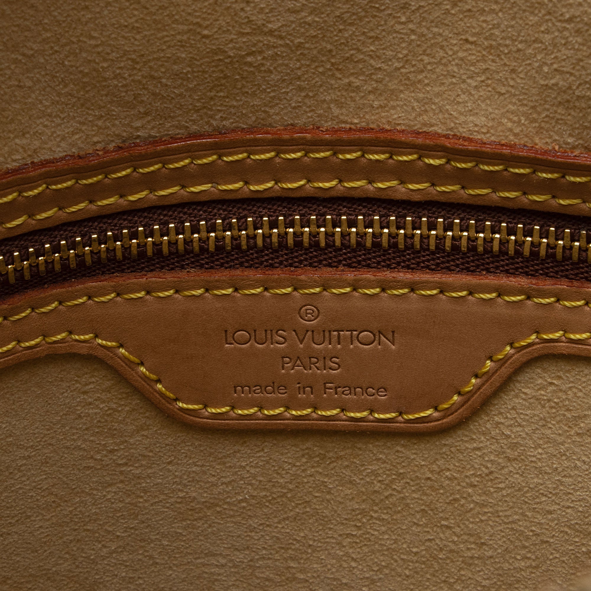 Louis Vuitton Vintage Monogram Canvas Looping GM Shoulder Bag (SHF-SXxZIg) - Image 7