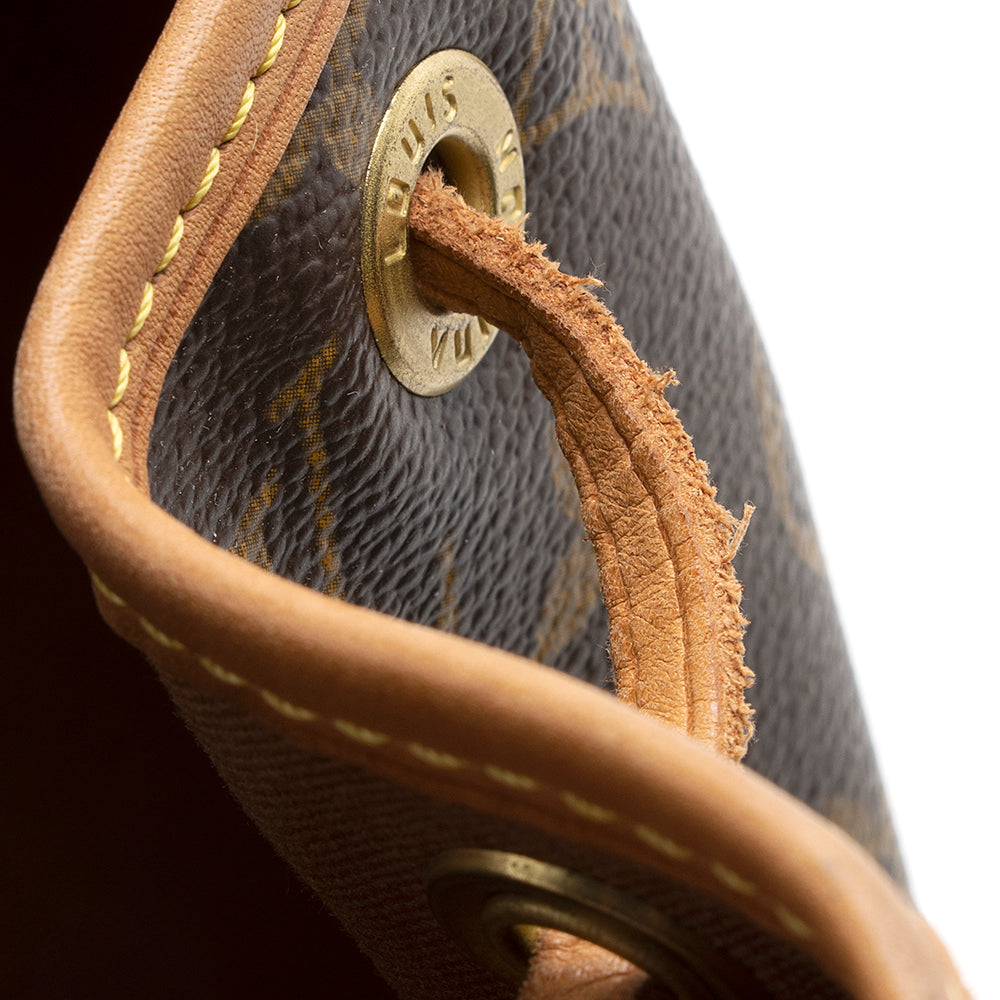 Louis Vuitton Vintage Monogram Canvas Montsouris MM Backpack (SHF-21304) - Image 9