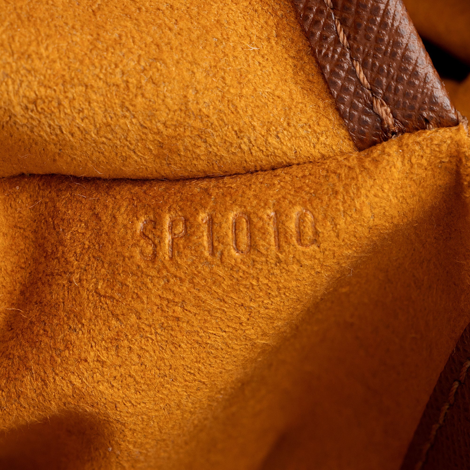 Louis Vuitton Vintage Monogram Canvas Musette Tango Shoulder Bag (SHF-SAbBw1) - Image 5