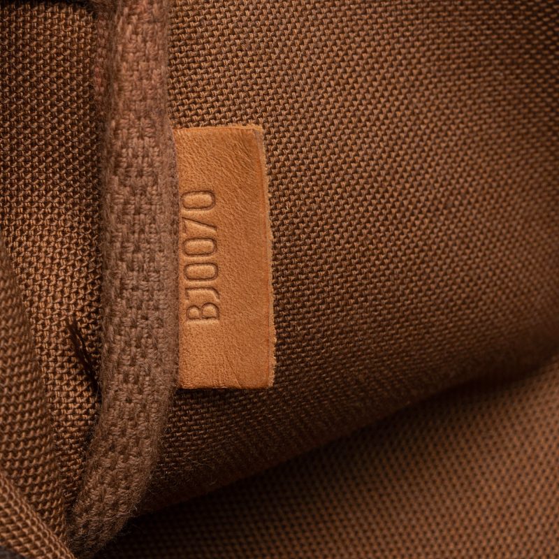 Louis Vuitton Vintage Monogram Canvas Pochette Accessoires (SHF-aa4oIM) - Image 5