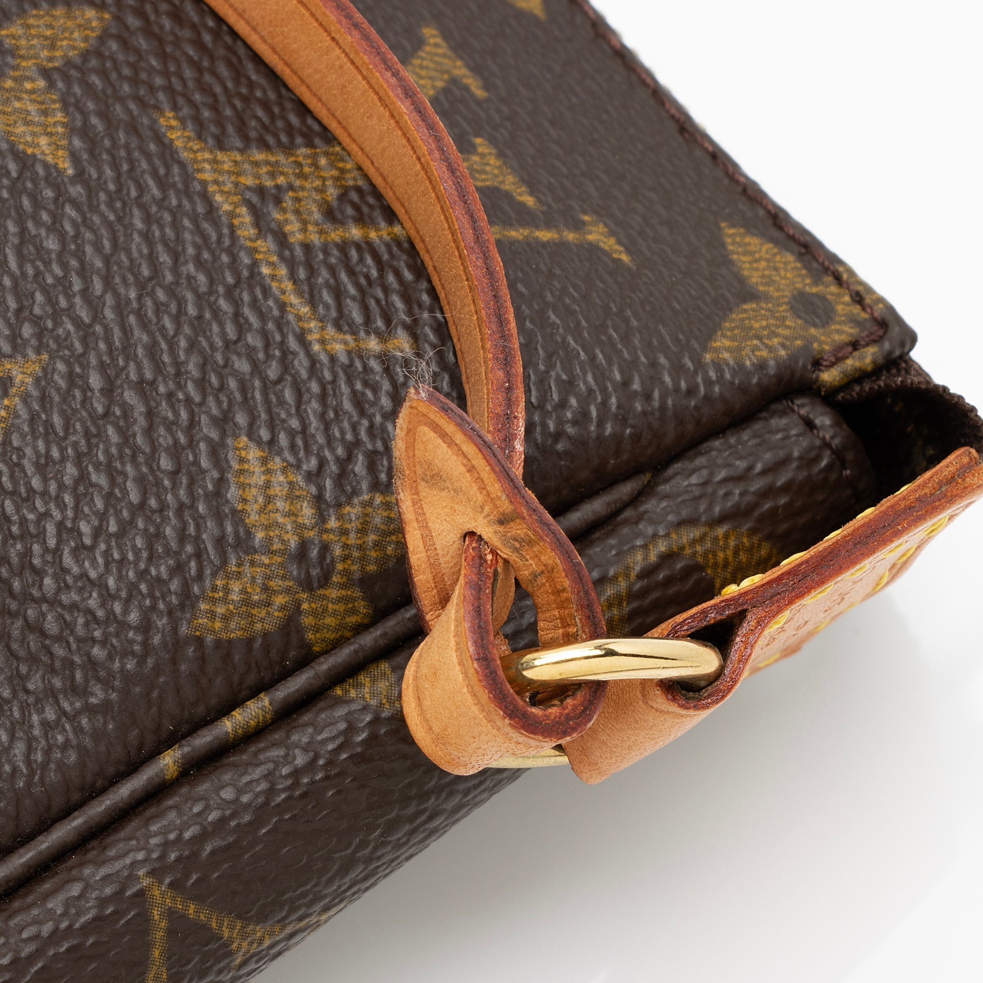 Louis Vuitton Vintage Monogram Canvas Pochette Accessoires (SHF-K4un5E) - Image 10