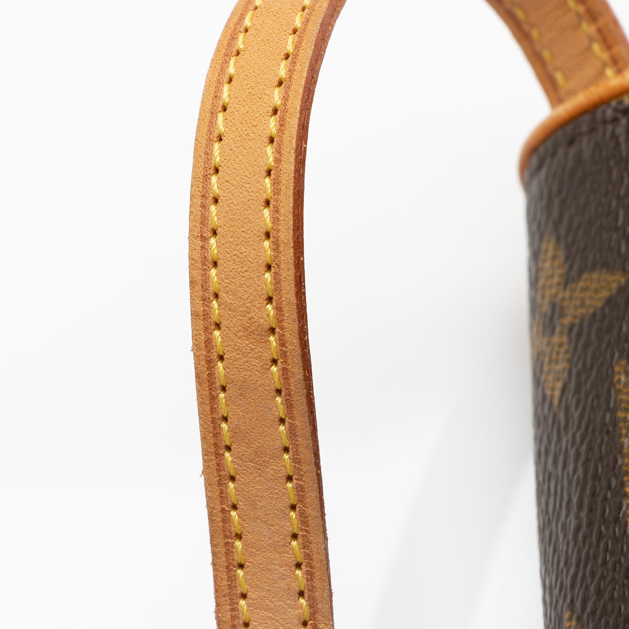Louis Vuitton Vintage Monogram Canvas Pochette Twin GM Shoulder Bag (SHF-iI4YGp) - Image 8