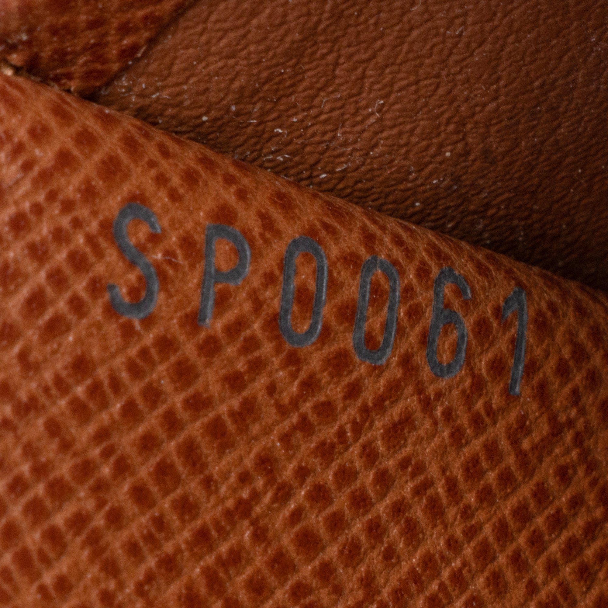 Louis Vuitton Vintage Monogram Canvas Porte Papier Zipper Wallet (SHF-Punscc) - Image 3