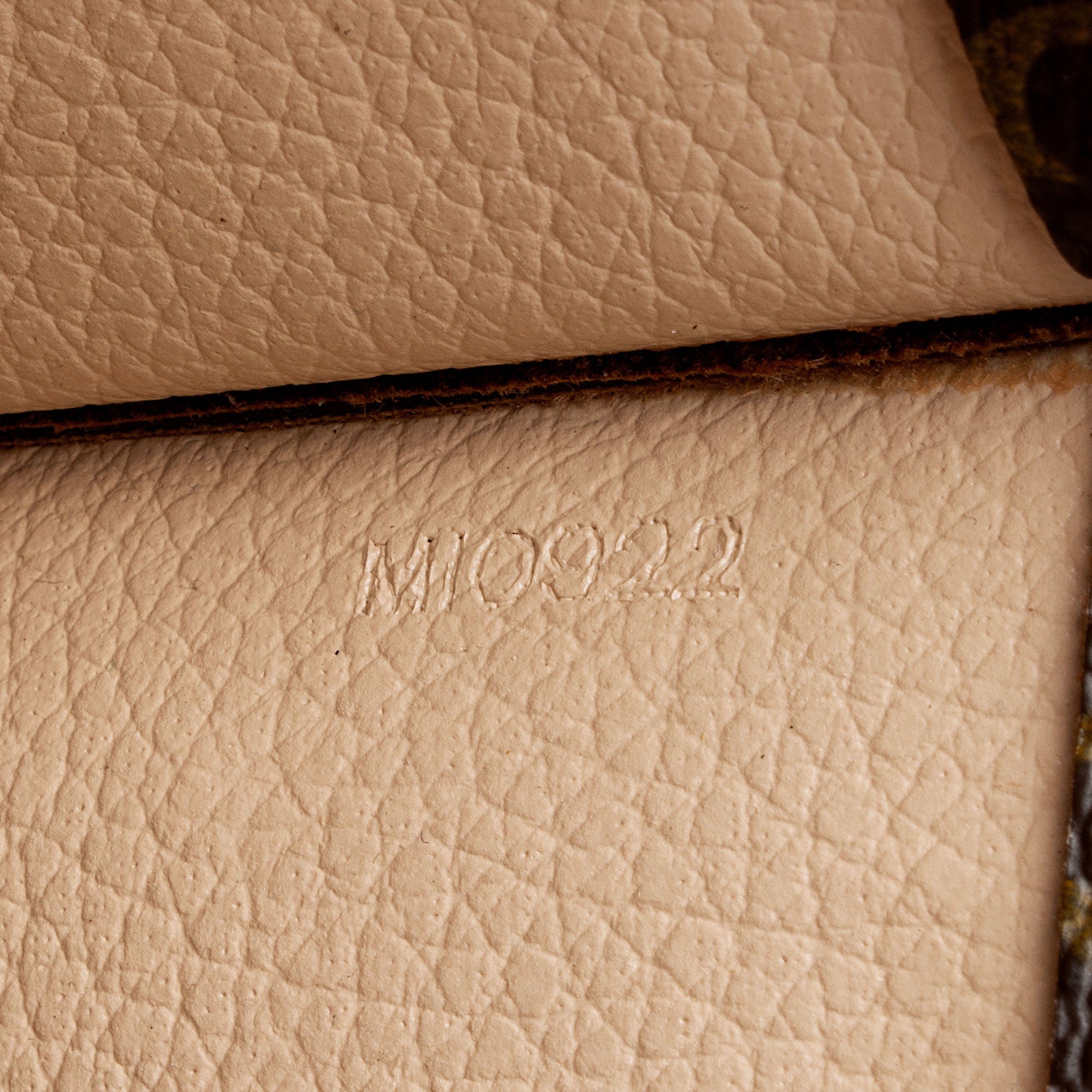 Louis Vuitton Vintage Monogram Canvas Sac Plat Tote (SHF-0aeAOb) - Image 5