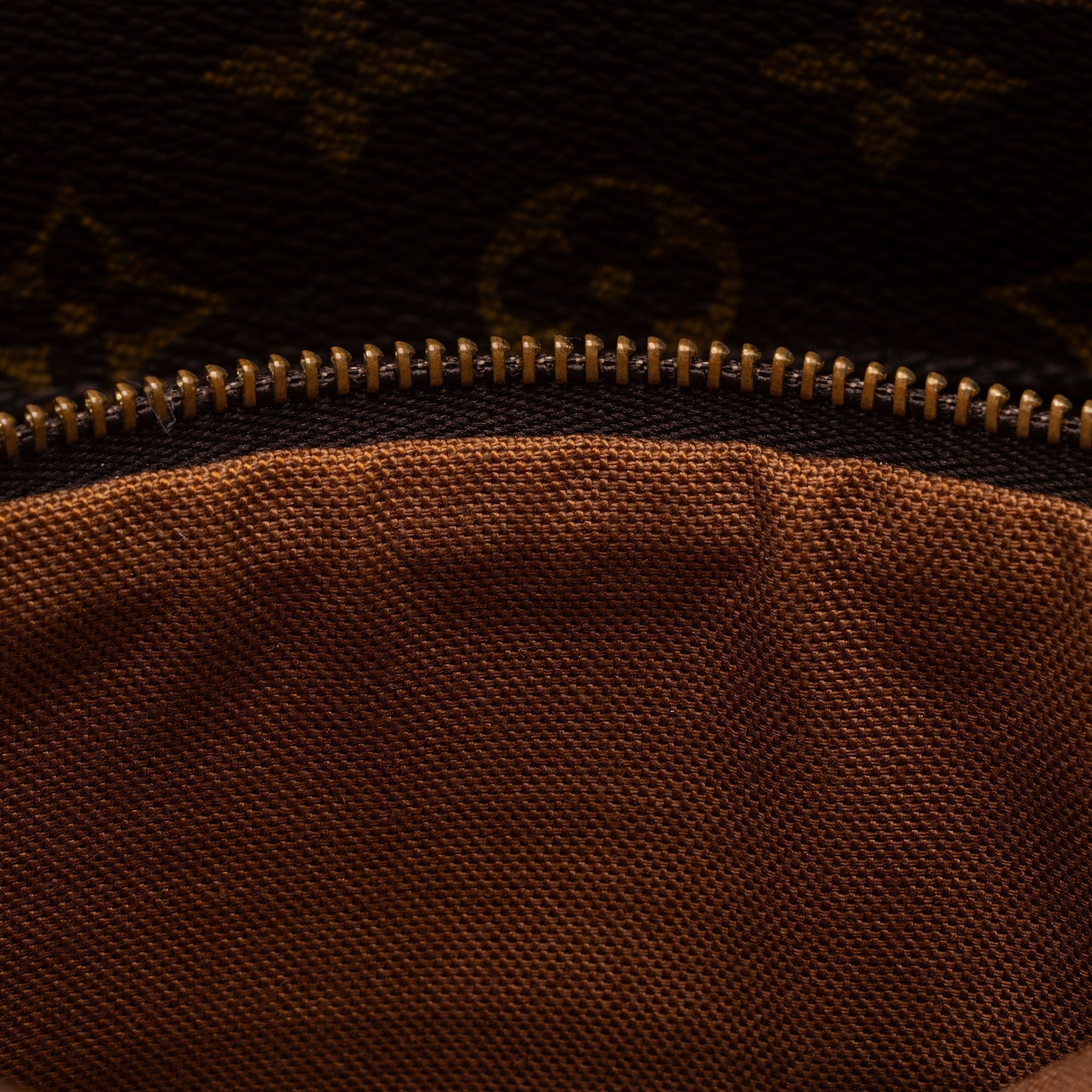 Louis Vuitton Vintage Monogram Canvas Sac Shopping 48 Tote (SHF-JstH3X) - Image 10