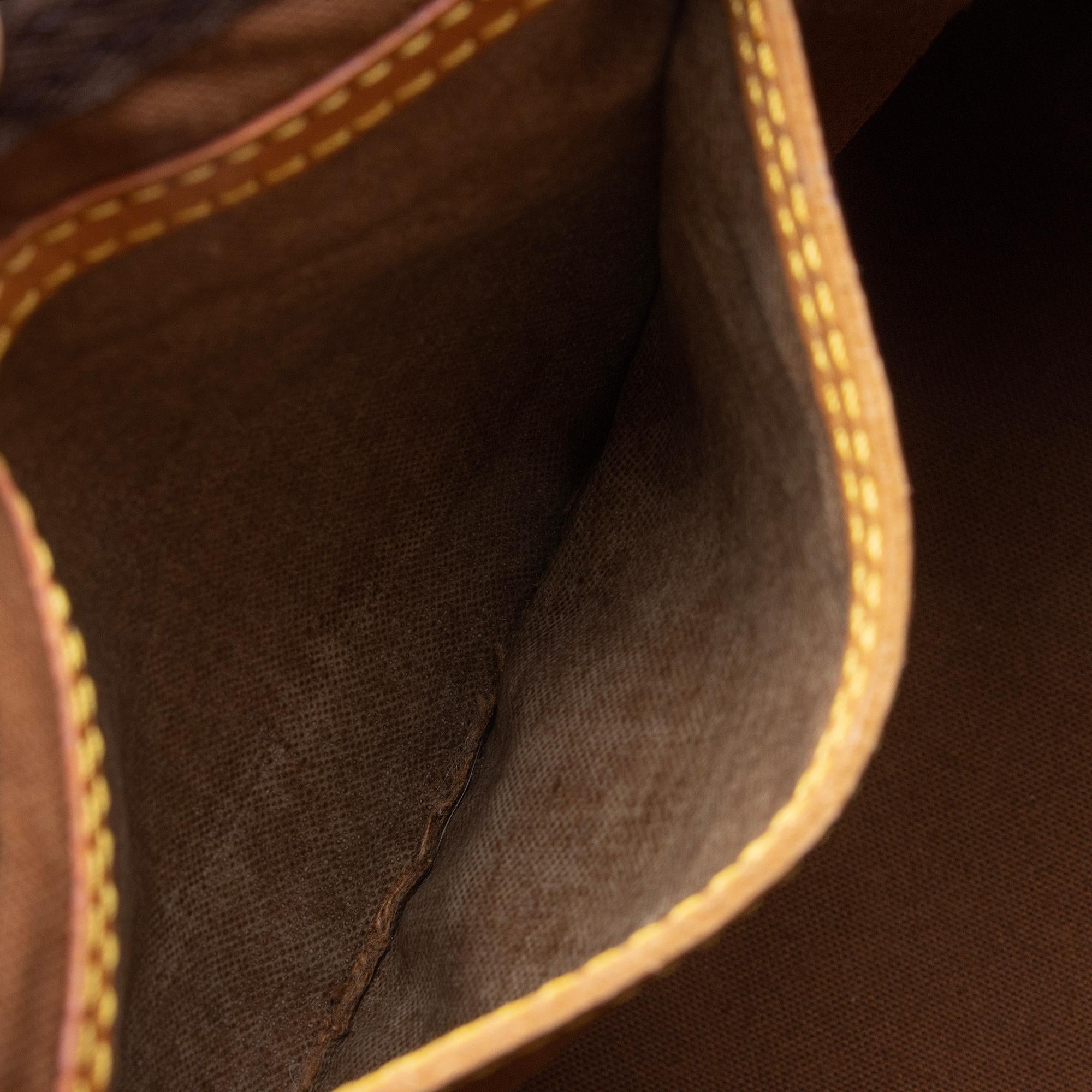 Louis Vuitton Vintage Monogram Canvas Speedy 30 Satchel (SHF-XzGN1T) - Image 10